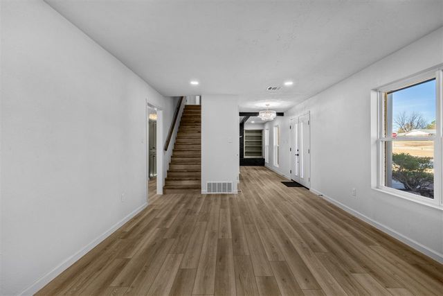 4608 NW Meadowbrook, Lawton, OK 73505