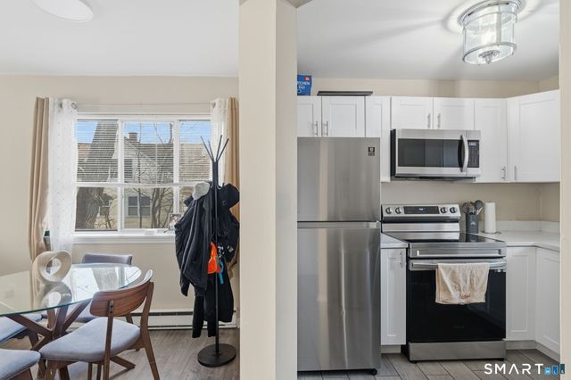 117 Hamden Avenue APT I, Waterbury, CT 06704