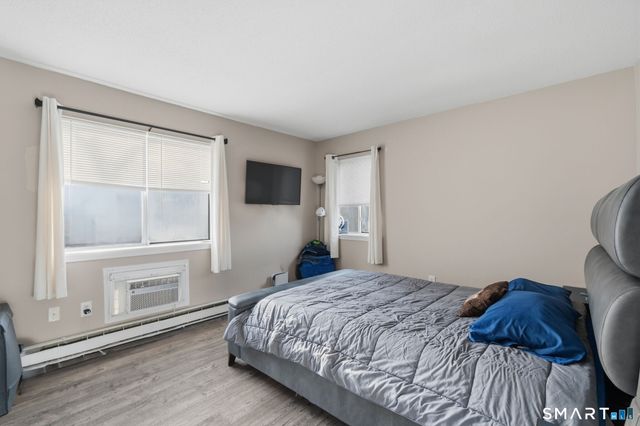 117 Hamden Avenue APT I, Waterbury, CT 06704