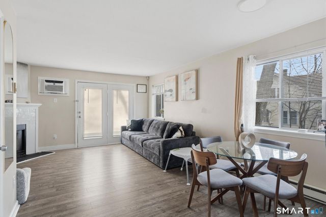 117 Hamden Avenue APT I, Waterbury, CT 06704