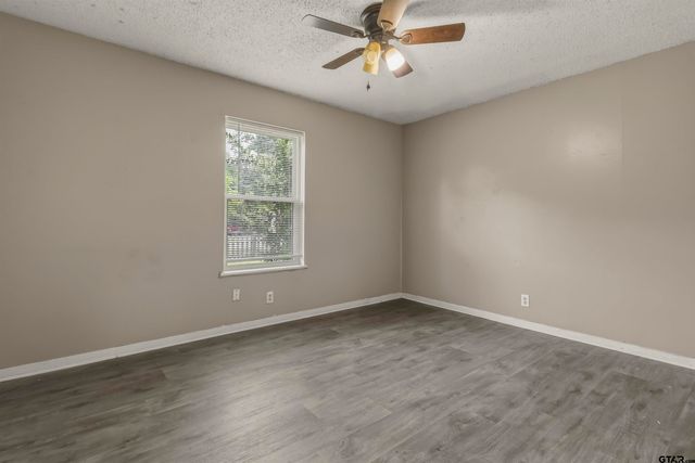 10142 Brookwood Dr, Tyler, TX 75707