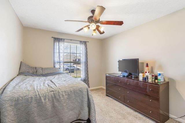 3947 South El Susan Avenue, Springfield, MO 65807