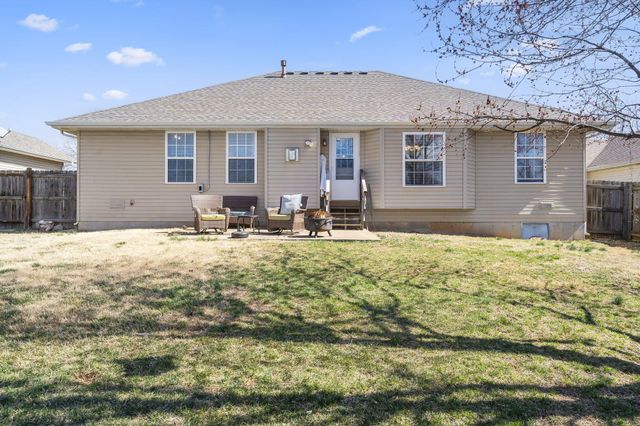 3947 South El Susan Avenue, Springfield, MO 65807