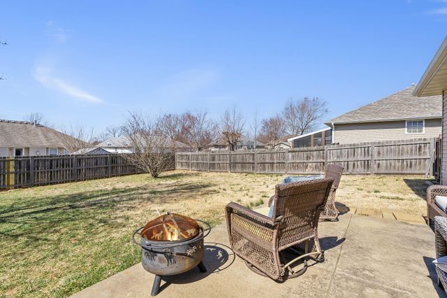 3947 South El Susan Avenue, Springfield, MO 65807