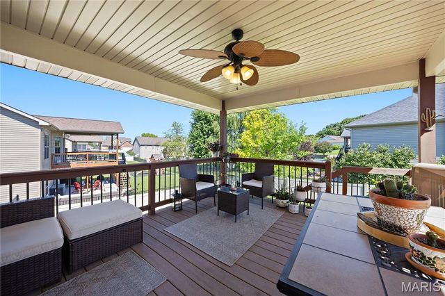 137 Stonebridge Bluff Drive, Maryville, IL 62062