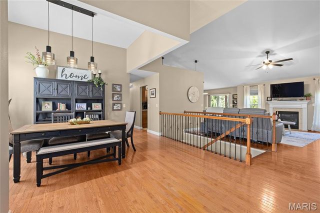137 Stonebridge Bluff Drive, Maryville, IL 62062