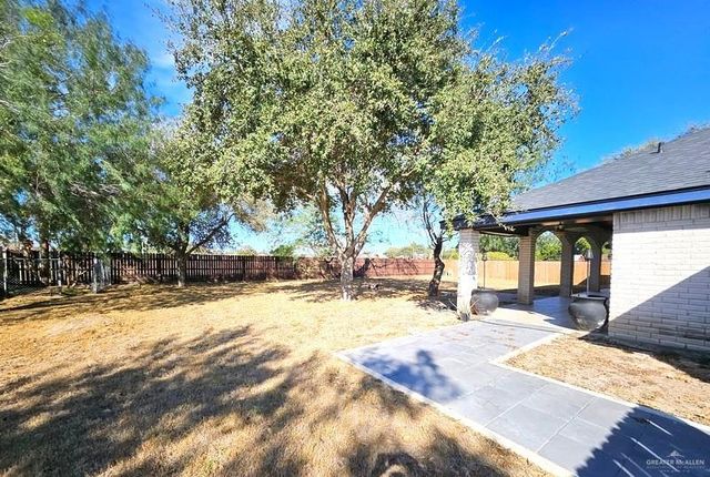 1405 Granrey Drive, Edinburg, TX 78541