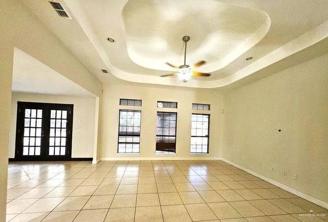 1405 Granrey Drive, Edinburg, TX 78541