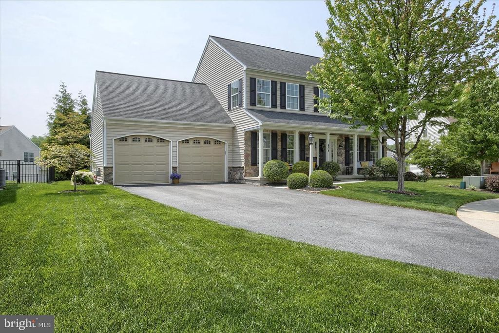 834 NORTHERN SPY DR, Mechanicsburg, PA 17055