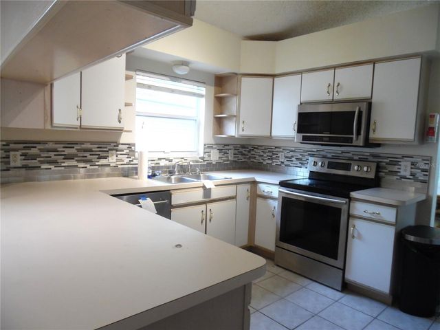 24947 CRANES ROOST CIRCLE, Leesburg, FL 34748