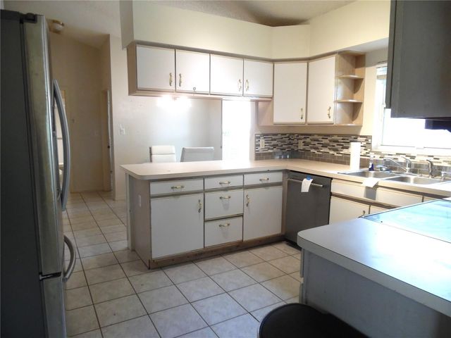 24947 CRANES ROOST CIRCLE, Leesburg, FL 34748