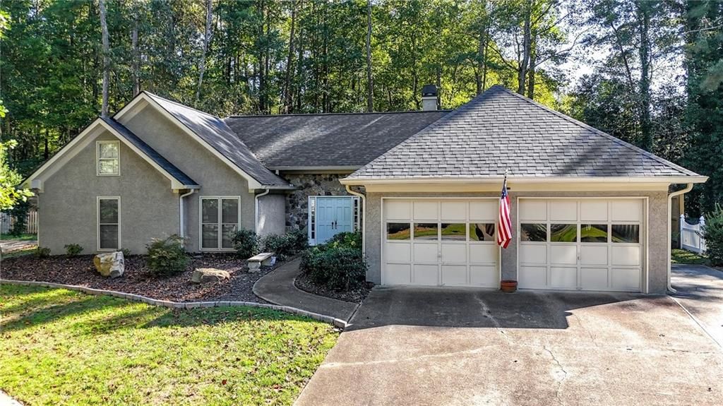 767 Edgewater NW Lane, Kennesaw, GA 30144