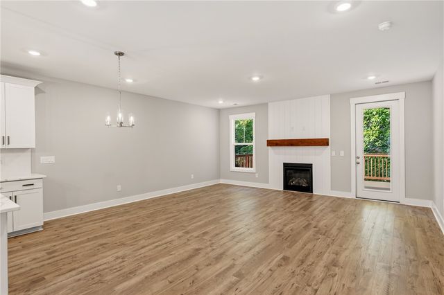 318 Breakwater Lane, Seneca, SC 29678