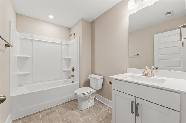 318 Breakwater Lane, Seneca, SC 29678