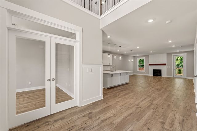 318 Breakwater Lane, Seneca, SC 29678