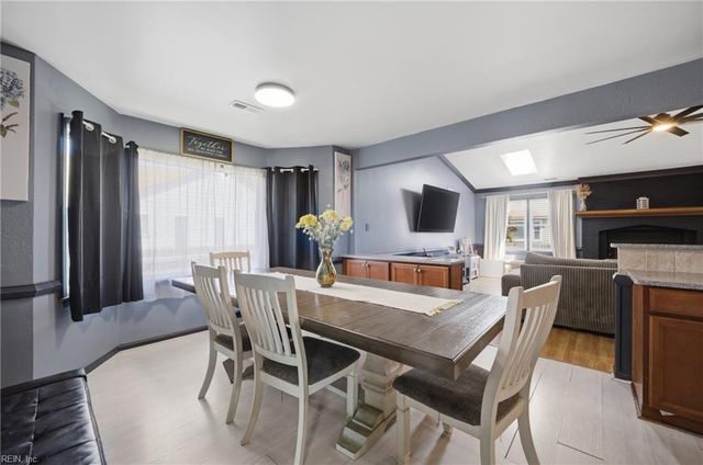 1669 Hawks Bill DR, Virginia Beach, VA 23464