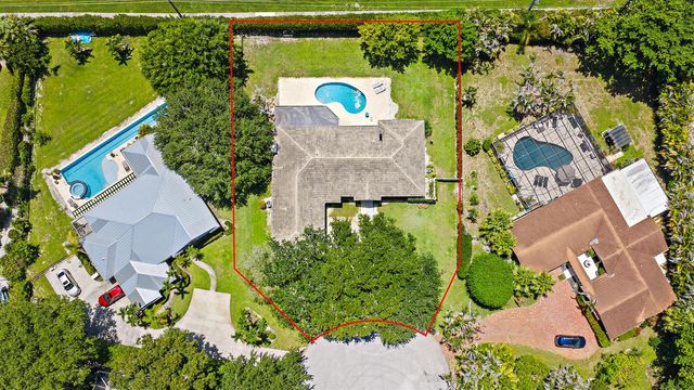 3 SE Loggerhead Lane, Tequesta, FL 33469