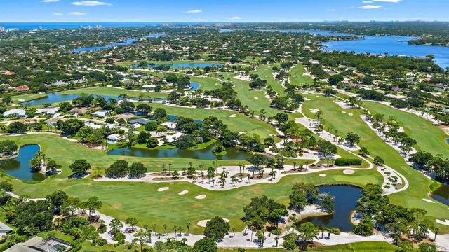 3 SE Loggerhead Lane, Tequesta, FL 33469
