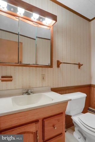 420 WALNUT ST, Lykens, PA 17048