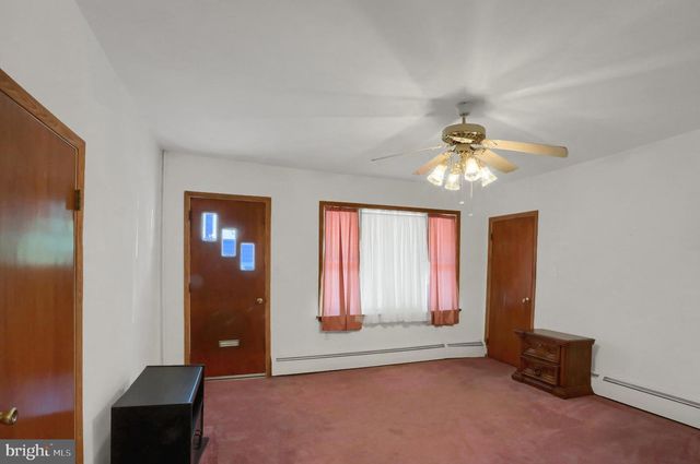 420 WALNUT ST, Lykens, PA 17048