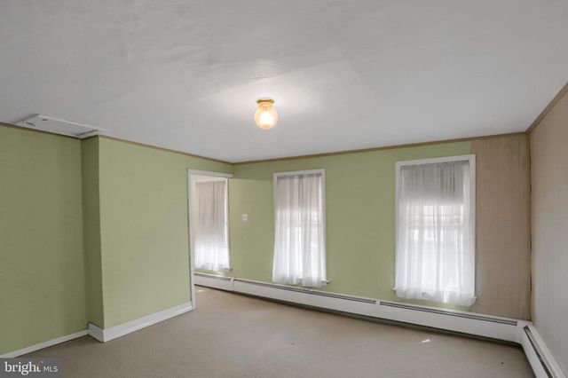 420 WALNUT ST, Lykens, PA 17048