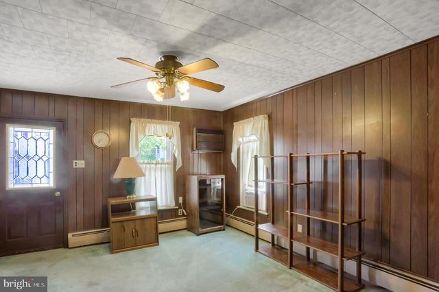 420 WALNUT ST, Lykens, PA 17048