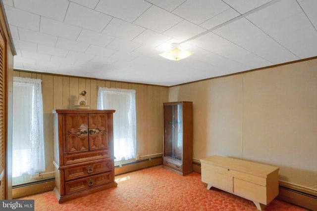 420 WALNUT ST, Lykens, PA 17048