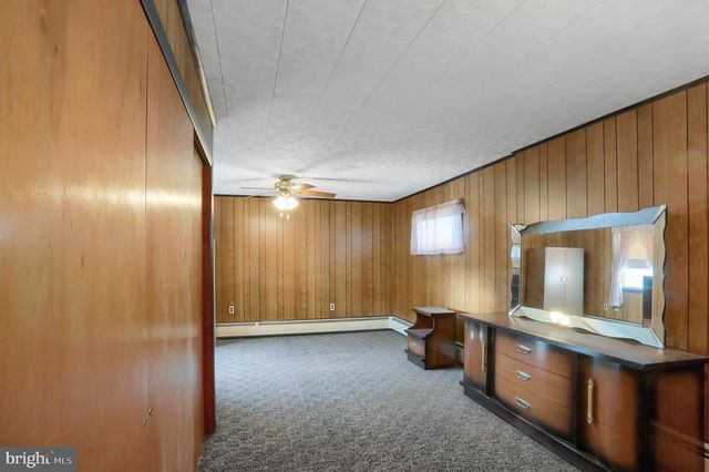 420 WALNUT ST, Lykens, PA 17048