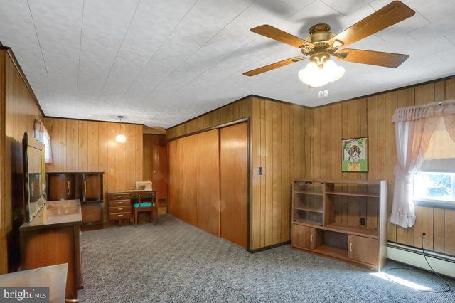 420 WALNUT ST, Lykens, PA 17048