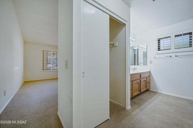 38062 S Canada Del Oro Drive, Tucson, AZ 85739