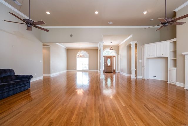 1225 Windsor Court, Benton, AR 72019