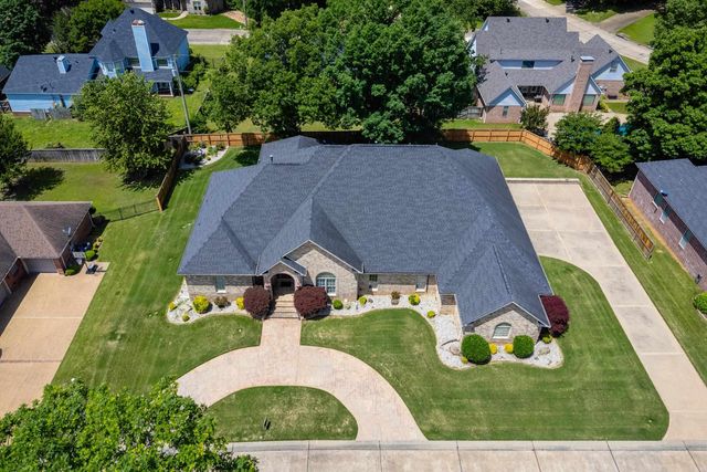 1225 Windsor Court, Benton, AR 72019