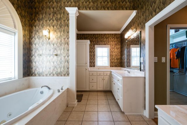 1225 Windsor Court, Benton, AR 72019