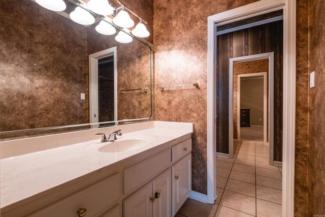 1225 Windsor Court, Benton, AR 72019