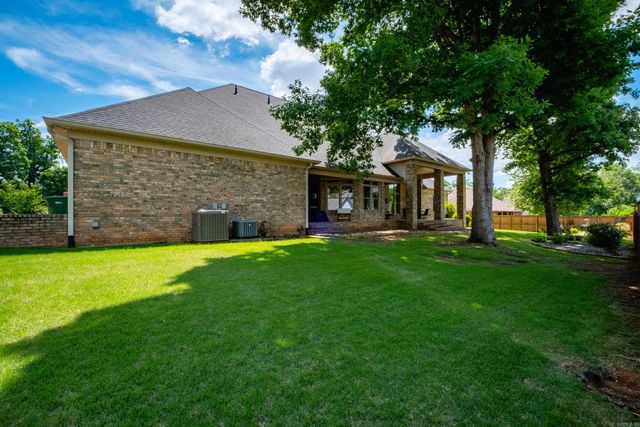 1225 Windsor Court, Benton, AR 72019