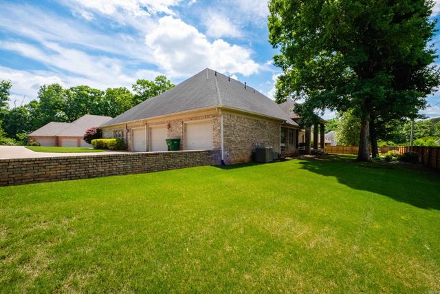 1225 Windsor Court, Benton, AR 72019