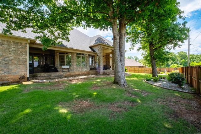 1225 Windsor Court, Benton, AR 72019