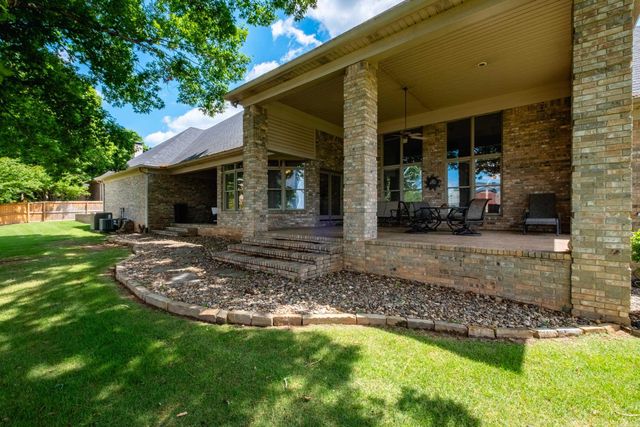1225 Windsor Court, Benton, AR 72019