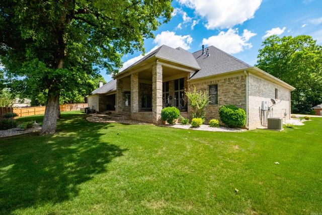 1225 Windsor Court, Benton, AR 72019