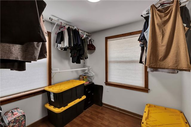 8704 Columbia Road, Olmsted Falls, OH 44138