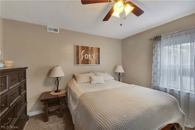 8704 Columbia Road, Olmsted Falls, OH 44138