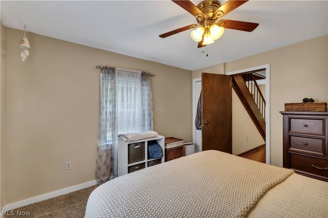 8704 Columbia Road, Olmsted Falls, OH 44138