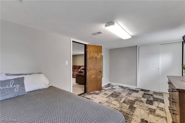 8704 Columbia Road, Olmsted Falls, OH 44138