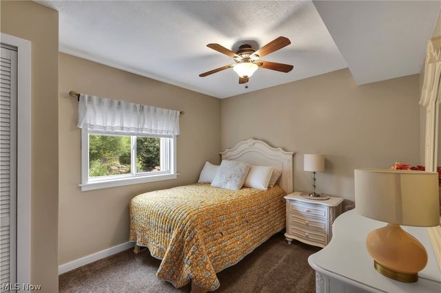 8704 Columbia Road, Olmsted Falls, OH 44138