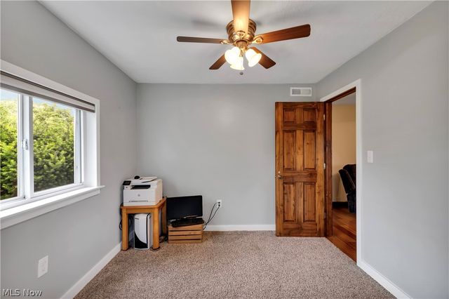 8704 Columbia Road, Olmsted Falls, OH 44138