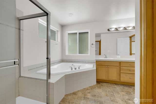 12010 SE 186th St, Renton, WA 98058