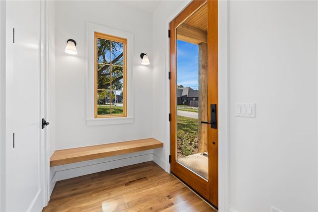 1016 NW A Street, Bentonville, AR 72712