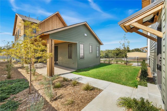 1016 NW A Street, Bentonville, AR 72712
