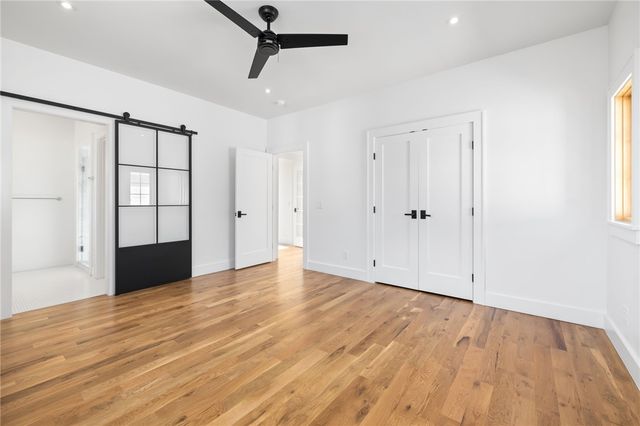 1016 NW A Street, Bentonville, AR 72712