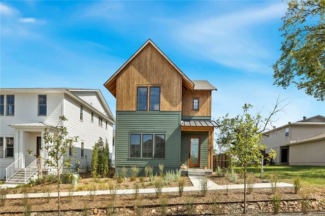 1016 NW A Street, Bentonville, AR 72712